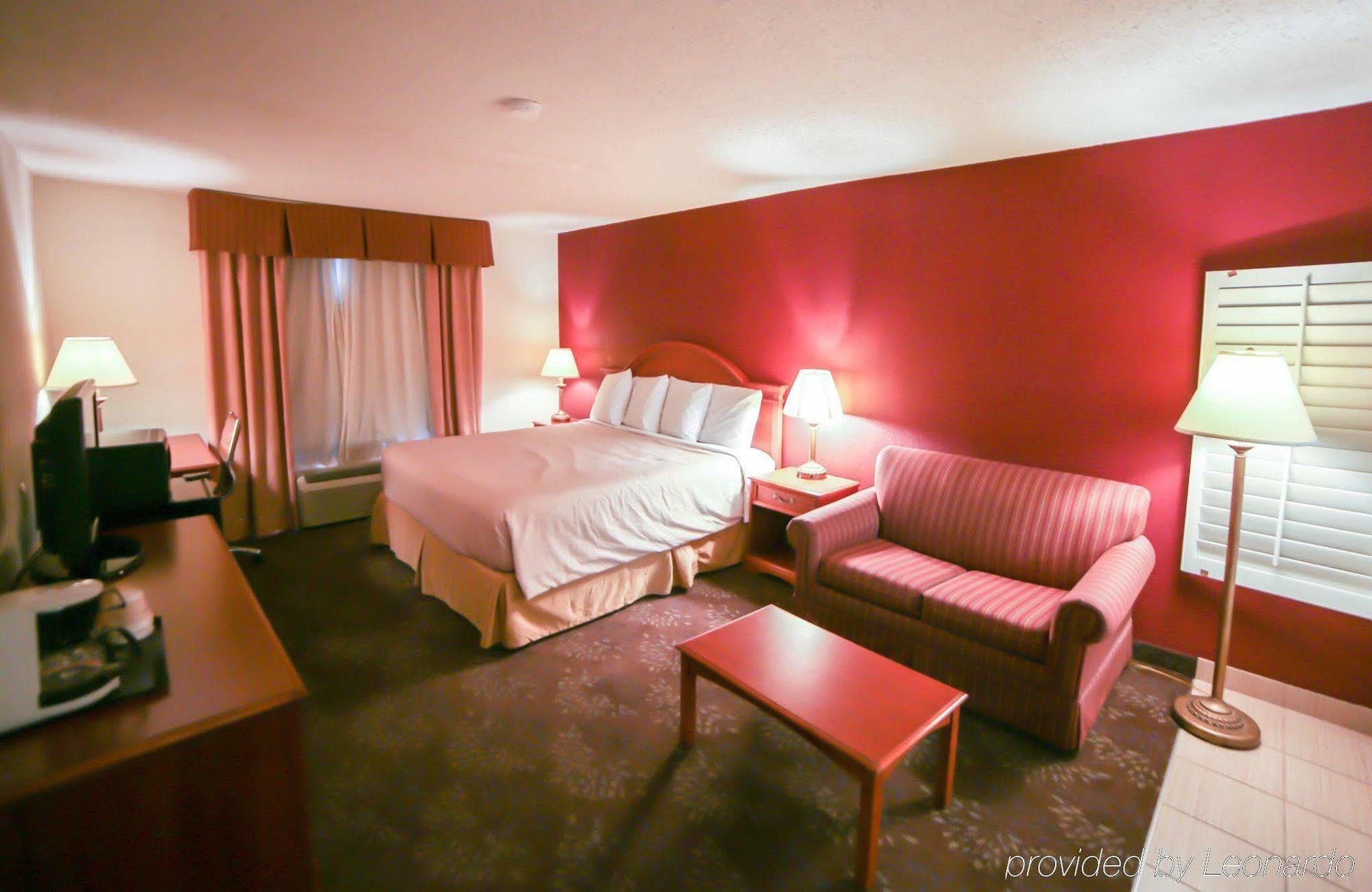 Hotel Red Roof Evansville Stacer