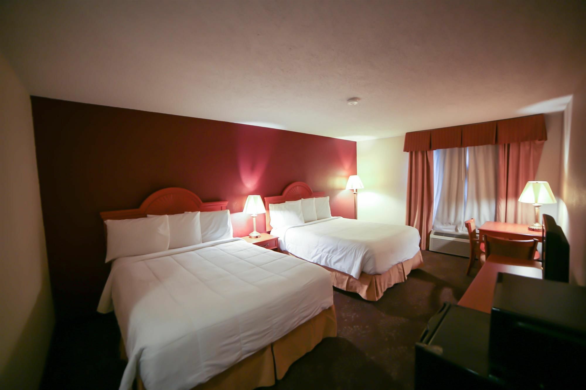 Hotel Red Roof Evansville 2*
